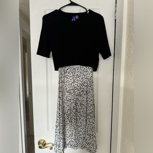 Black and White Knitted Top Maternity and Nursing Dress